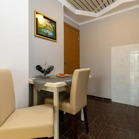 Apartments Kristina Rovinj Exterior photo