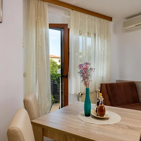 Apartments Kristina Rovinj Exterior photo